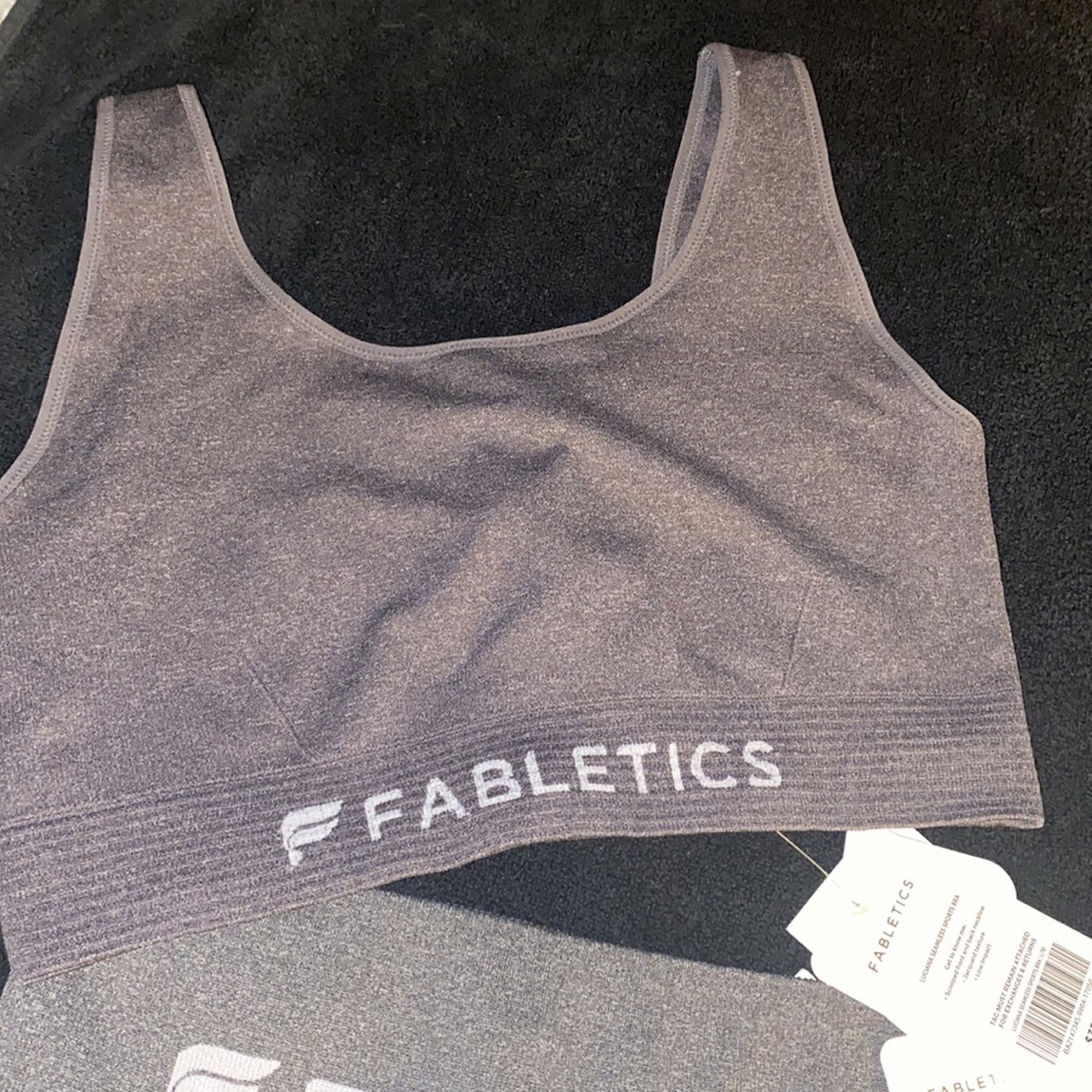 Fabletics - Picture 2 of 7